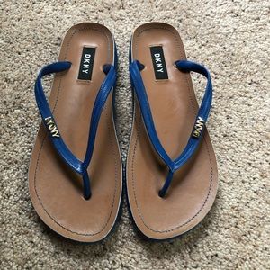 DKNY flip flops